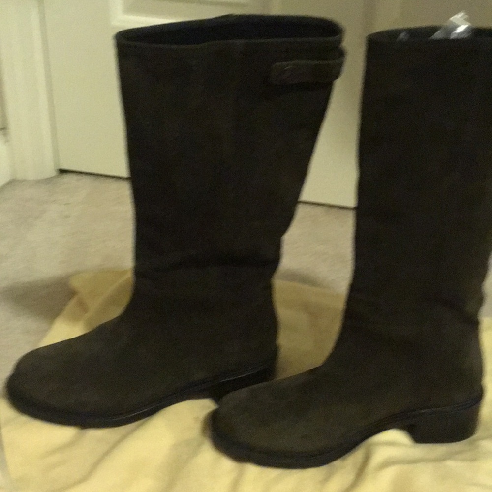 Vince brown leather boot